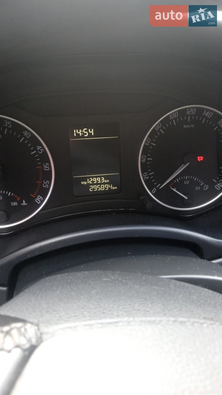 2010 Skoda Octavia - мініатюра 19