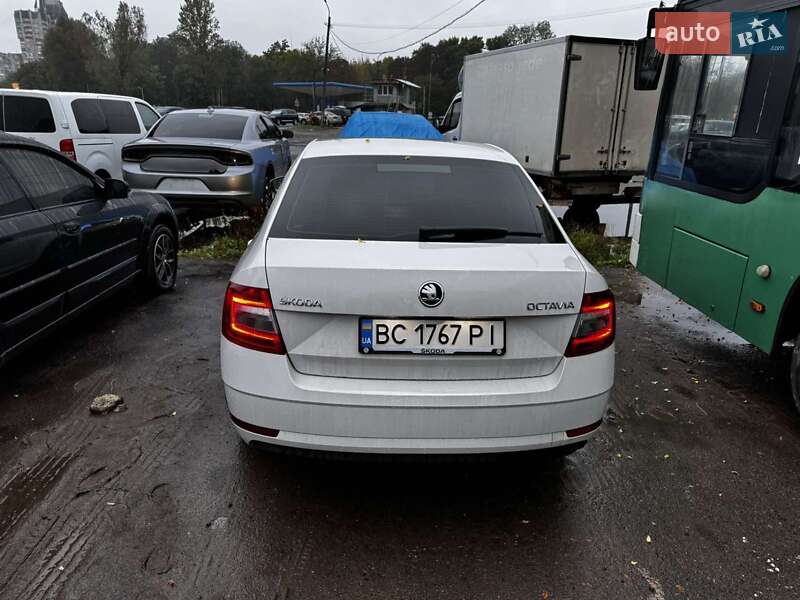 Лифтбек Skoda Octavia 2017 в Львове