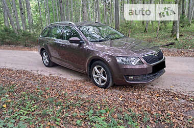 Универсал Skoda Octavia 2015 в Луцке