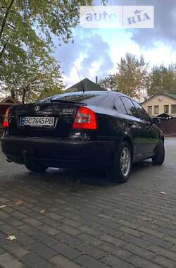 Лифтбек Skoda Octavia 2005 в Трускавце