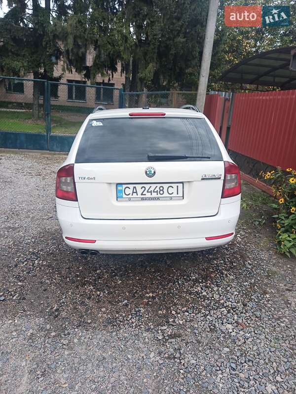 Универсал Skoda Octavia 2011 в Черкассах