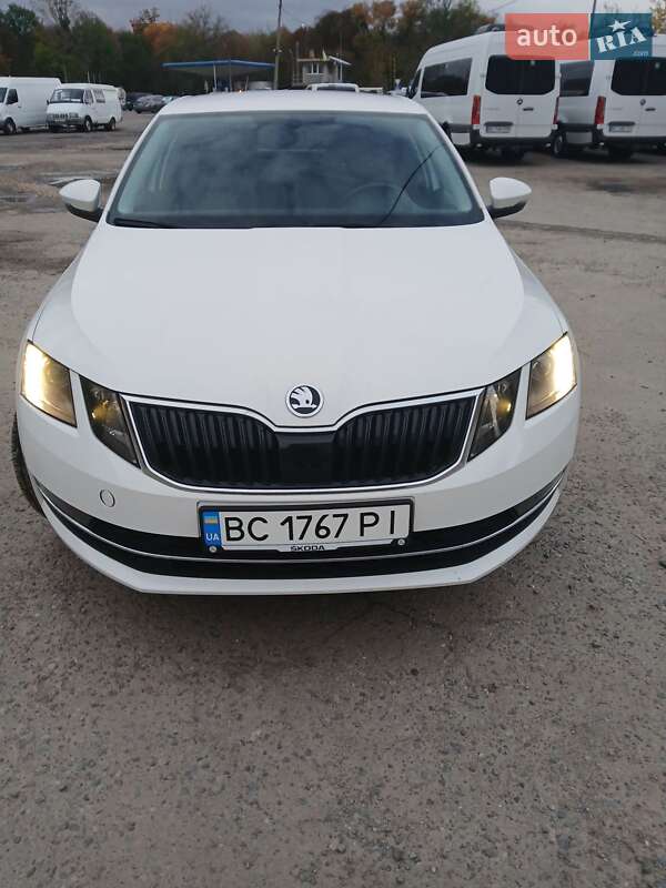 Лифтбек Skoda Octavia 2017 в Львове