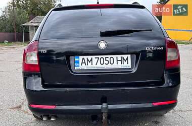 Універсал Skoda Octavia 2009 в Звягелі