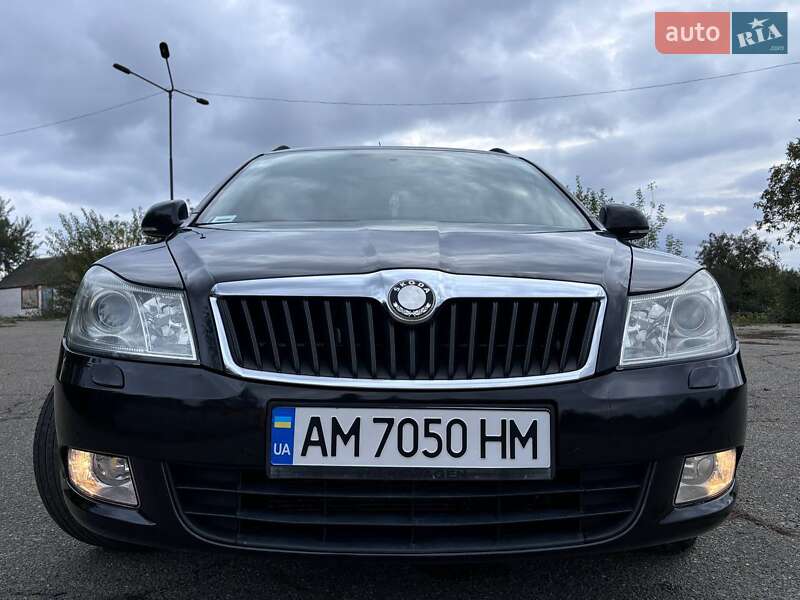 Універсал Skoda Octavia 2009 в Звягелі