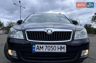 Універсал Skoda Octavia 2009 в Звягелі