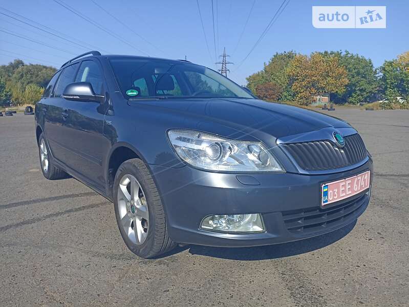 Універсал Skoda Octavia 2011 в Лубнах