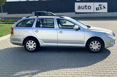 Універсал Skoda Octavia 2009 в Луцьку