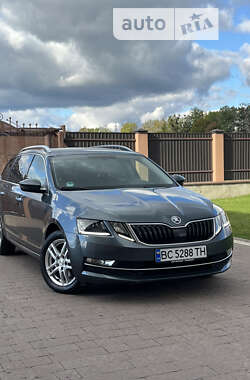 Универсал Skoda Octavia 2019 в Львове