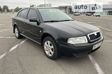 Лифтбек Skoda Octavia 2006 в Киеве