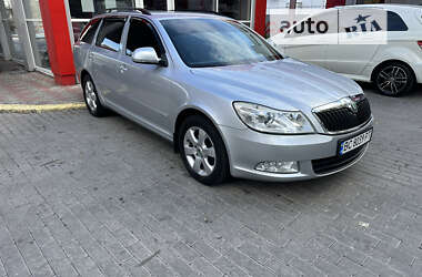 Універсал Skoda Octavia 2009 в Дніпрі