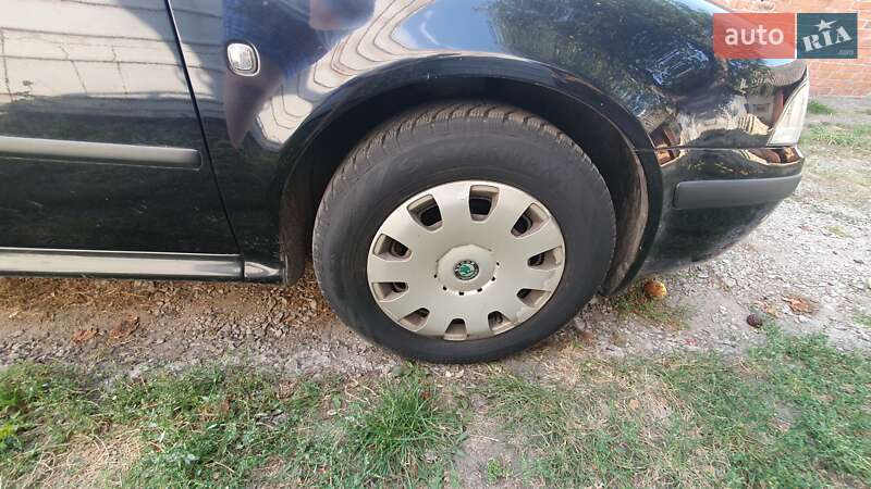 Универсал Skoda Octavia 2009 в Белополье