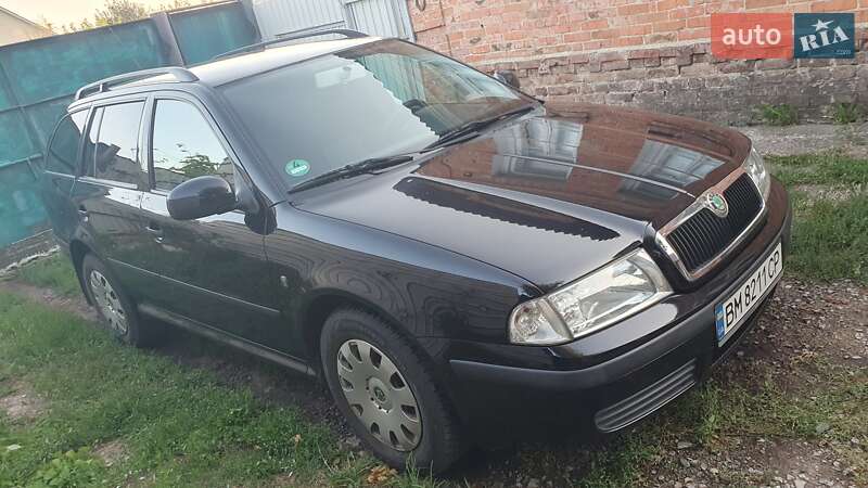 Универсал Skoda Octavia 2009 в Белополье