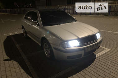 Лифтбек Skoda Octavia 2003 в Славском