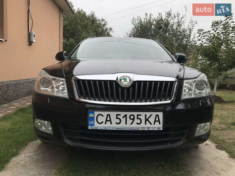 Універсал Skoda Octavia 2011 в Черкасах