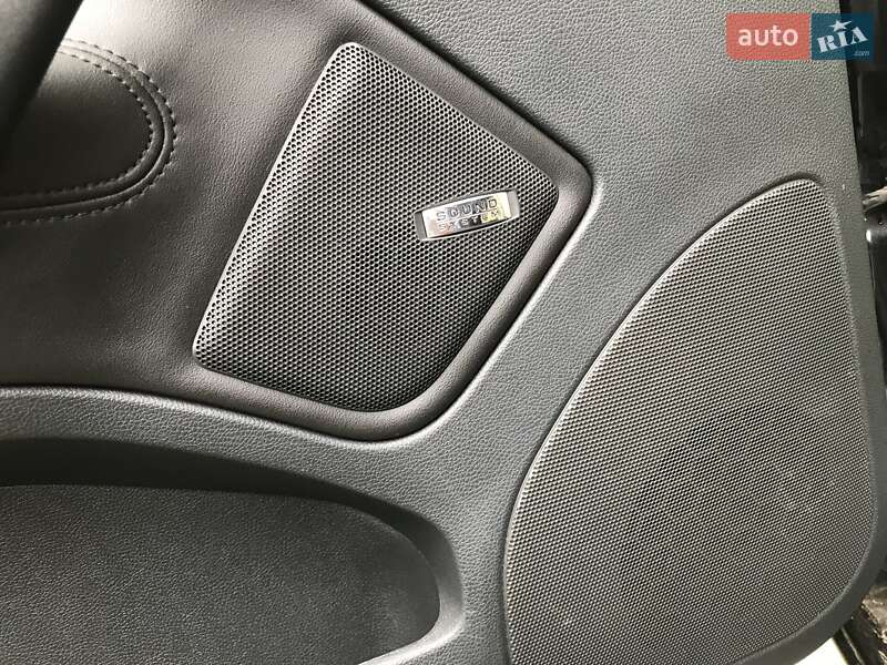 Універсал Skoda Octavia 2011 в Черкасах