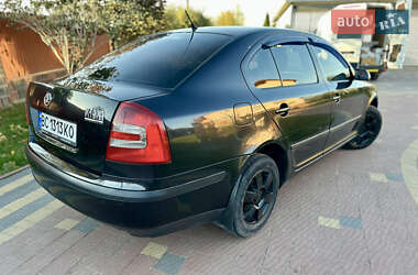 Лифтбек Skoda Octavia 2006 в Новояворовске