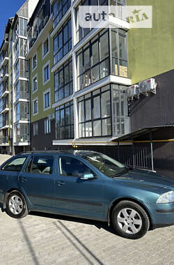 Универсал Skoda Octavia 2005 в Жовкве