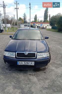 Лифтбек Skoda Octavia 2000 в 