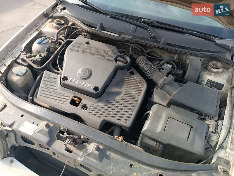 Лифтбек Skoda Octavia 2005 в Николаеве