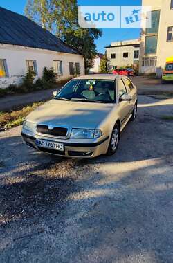 Лифтбек Skoda Octavia 2004 в Ильнице