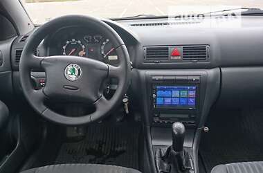 Лифтбек Skoda Octavia 2004 в Сумах