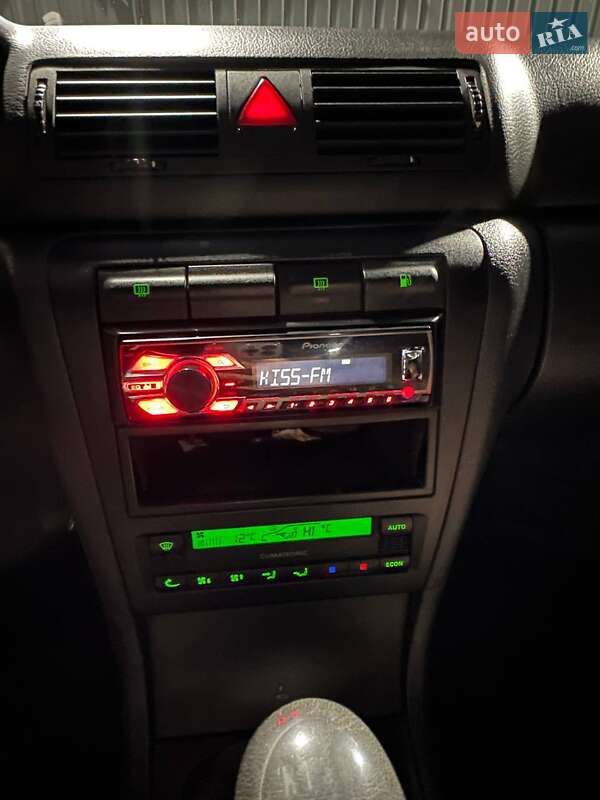 Лифтбек Skoda Octavia 2002 в Харькове