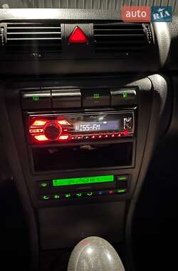 Лифтбек Skoda Octavia 2002 в 