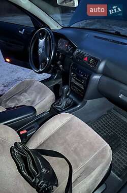 Лифтбек Skoda Octavia 2002 в 