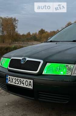 Лифтбек Skoda Octavia 2002 в Харькове