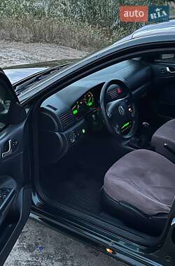 Лифтбек Skoda Octavia 2002 в 