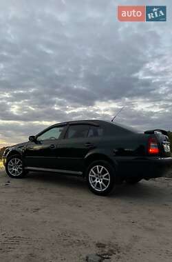 Лифтбек Skoda Octavia 2002 в Харькове