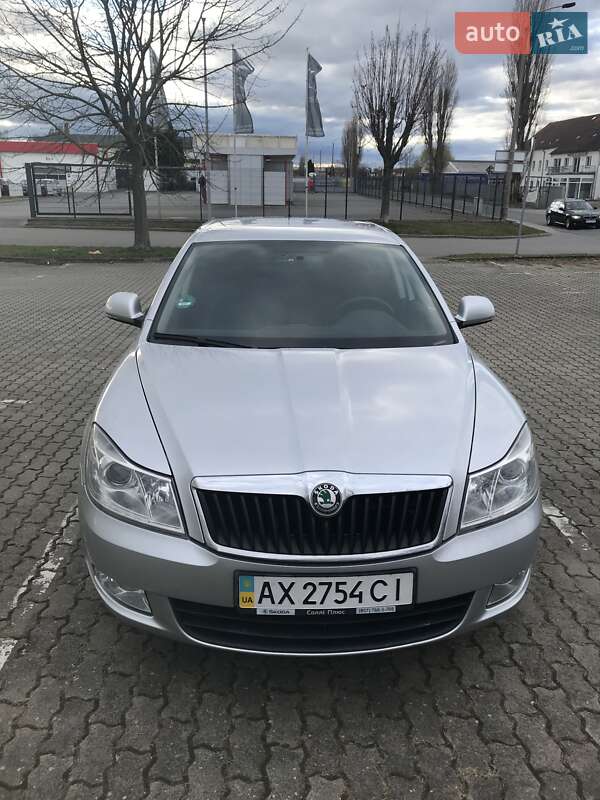Ліфтбек Skoda Octavia 2010 в 