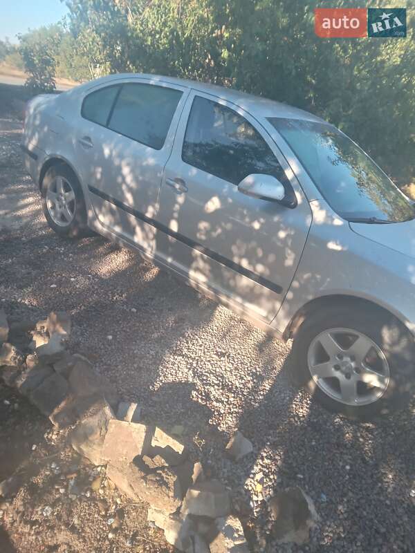 Універсал Skoda Octavia 2004 в Дніпрі