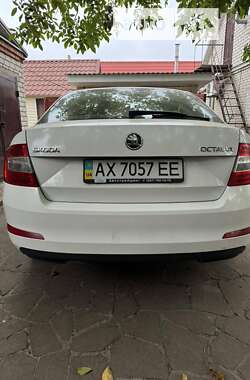 Лифтбек Skoda Octavia 2013 в Сахновщине