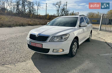 Універсал Skoda Octavia 2010 в Харкові