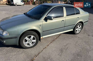 Лифтбек Skoda Octavia 2002 в Виннице