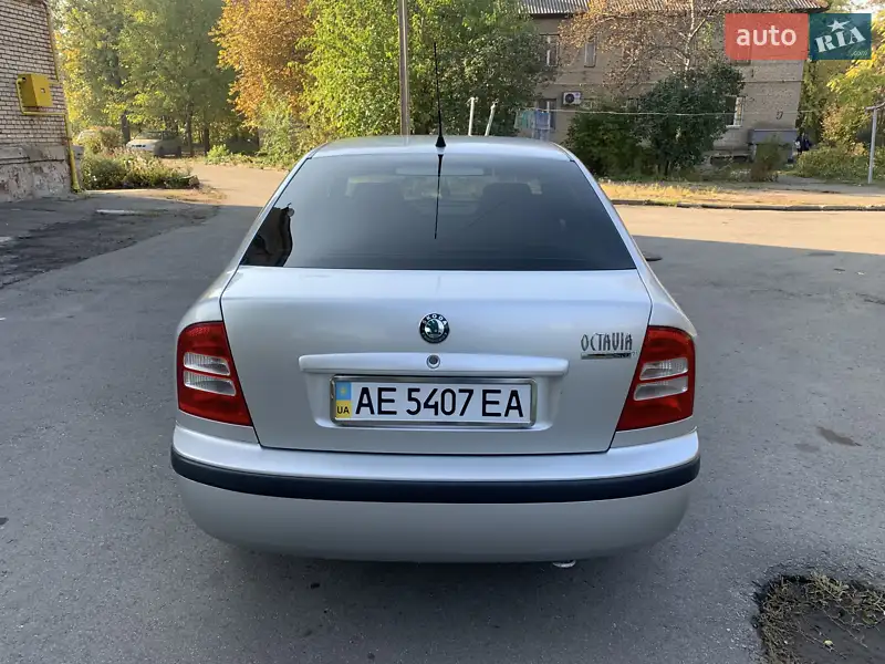 Лифтбек Skoda Octavia 2004 в 