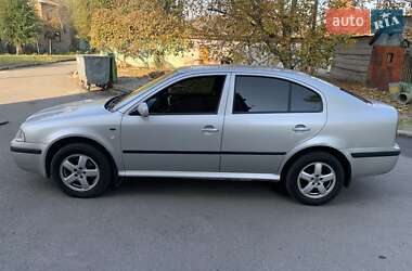 Ліфтбек Skoda Octavia 2004 в Запоріжжі