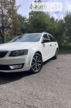 Універсал Skoda Octavia 2015 в Дрогобичі