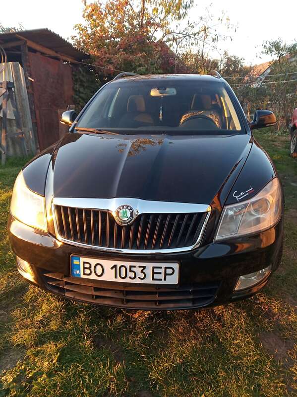 Универсал Skoda Octavia 2010 в Бучаче