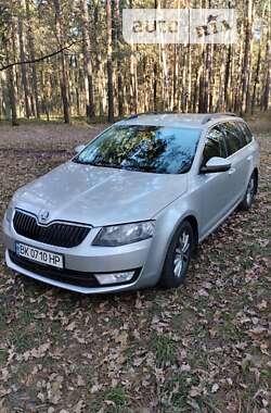 Универсал Skoda Octavia 2015 в Ровно