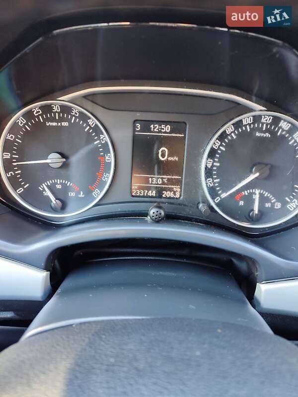 Универсал Skoda Octavia 2011 в Глыбокой