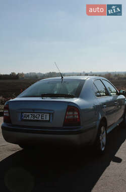 Лифтбек Skoda Octavia 2008 в 