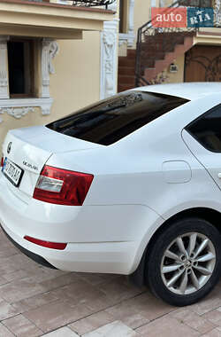 Лифтбек Skoda Octavia 2013 в Ужгороде