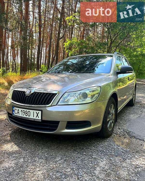 Универсал Skoda Octavia 2010 в Кропивницком