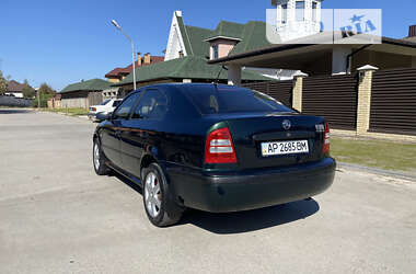 Ліфтбек Skoda Octavia 2004 в Запоріжжі