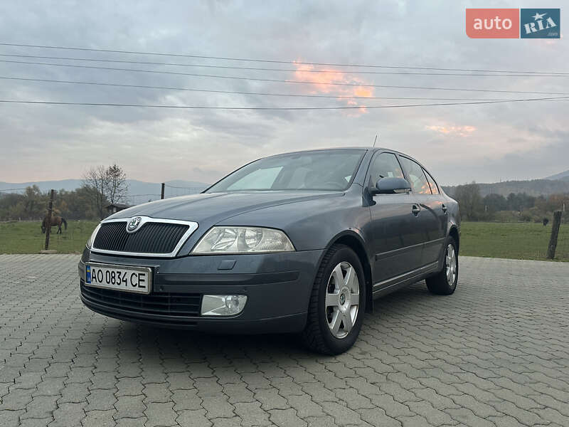 Лифтбек Skoda Octavia 2005 в Сваляве