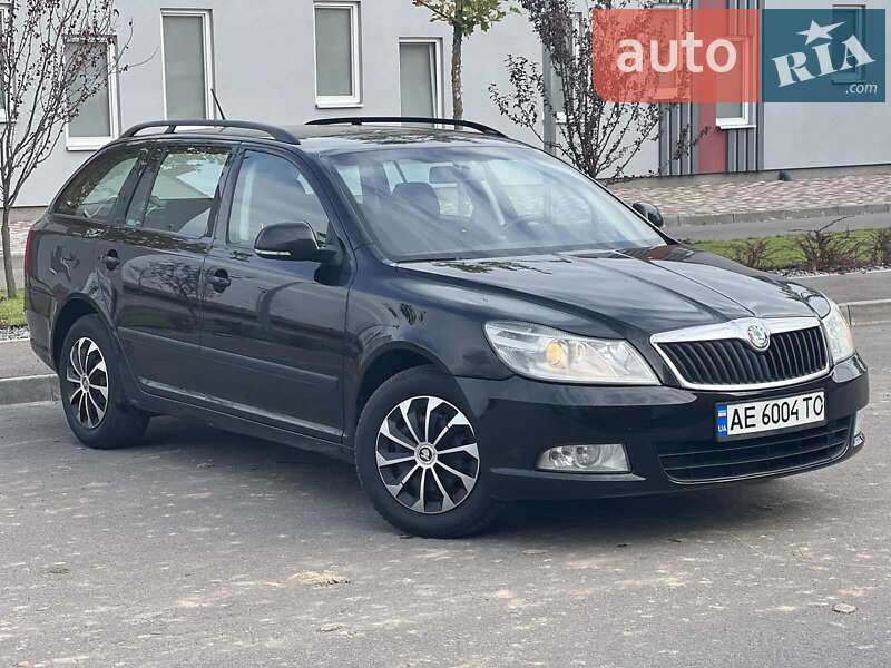 Універсал Skoda Octavia 2012 в Дніпрі