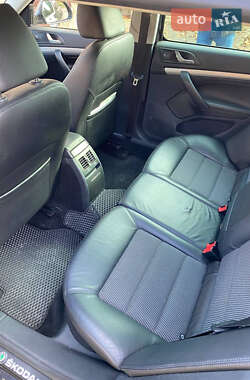 Универсал Skoda Octavia 2010 в 