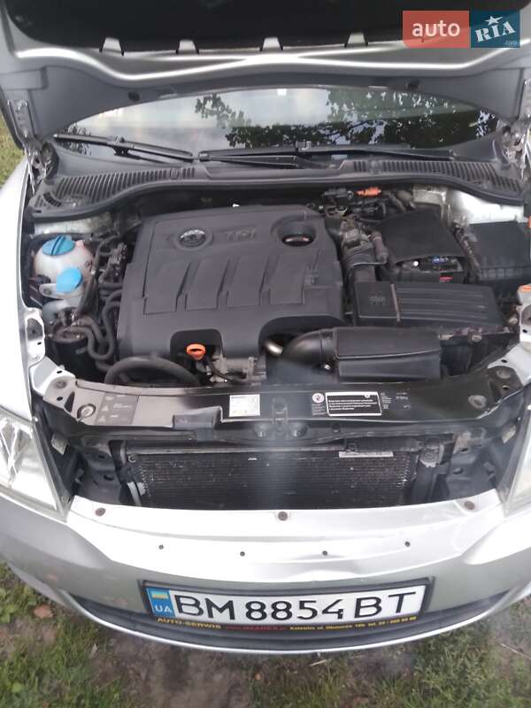 Лифтбек Skoda Octavia 2011 в Глухове